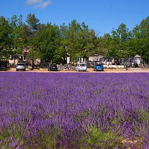 Hotel Restaurant Les Lavandins Saint-Christol (Vaucluse)